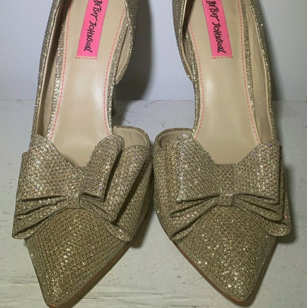 Betsy Johnson Pumps Size 9